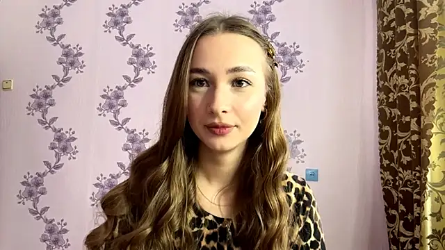 LacieHelaire online show from 24, 2, 2026