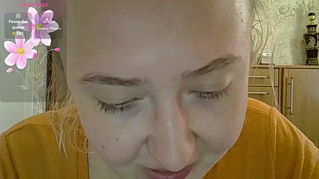 Snapshot of CurvyWild_Lady30 chatting on 12, 4, 2026 CurvyWild Lady30 online show from 12, 4, 2026