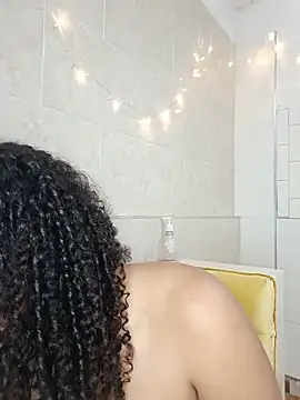 BrianaSweetxxx online show from 23, 5, 2026