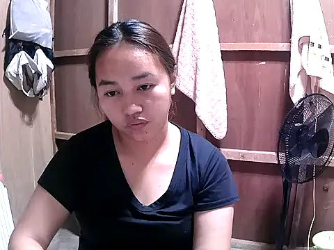 Snapshot of Cloudette_17 chatting on 28, 2, 2026 Cloudette 17 online show from 28, 2, 2026