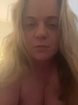 Piper Milf 36 online show from 11, 2, 2026