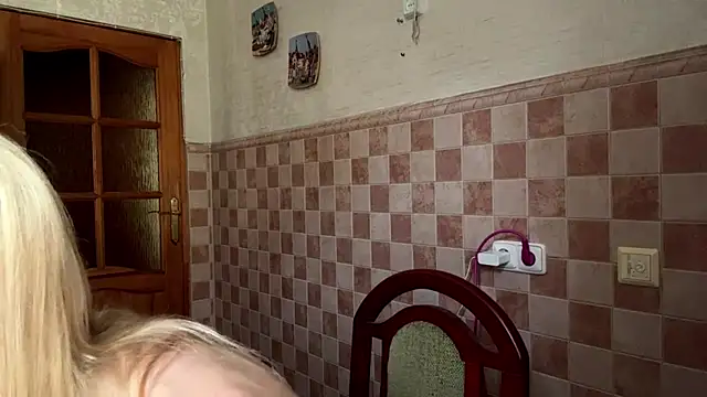 Snapshot of Evva_mayy chatting on 28, 6, 2026 Evva mayy online show from 28, 6, 2026