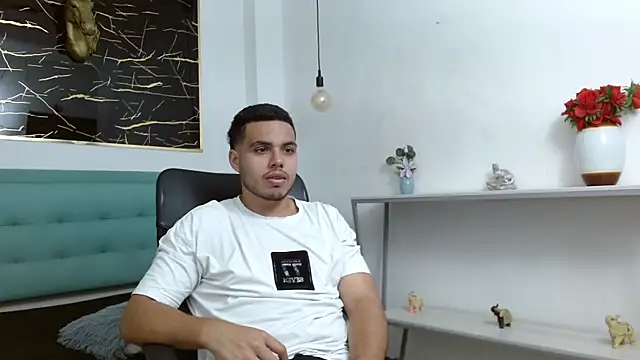 Snapshot of Trevor_Ash chatting on 12, 2, 2026 Trevor Ash online show from 12, 2, 2026