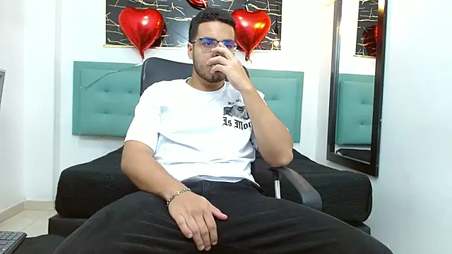 Snapshot of Trevor_Ash chatting on 21, 2, 2026 Trevor Ash online show from 21, 2, 2026