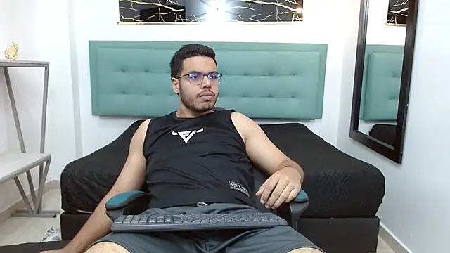 Snapshot of Trevor_Ash chatting on 25, 2, 2026 Trevor Ash online show from 25, 2, 2026