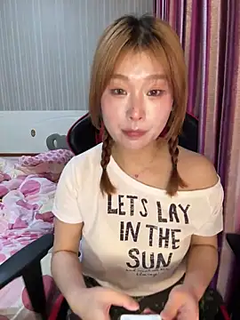 Snapshot of A-cola chatting on 27, 4, 2026 A-cola online show from 27, 4, 2026
