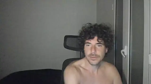 Snapshot of joaquin420_hot chatting on 27, 2, 2026 joaquin420 hot online show from 27, 2, 2026