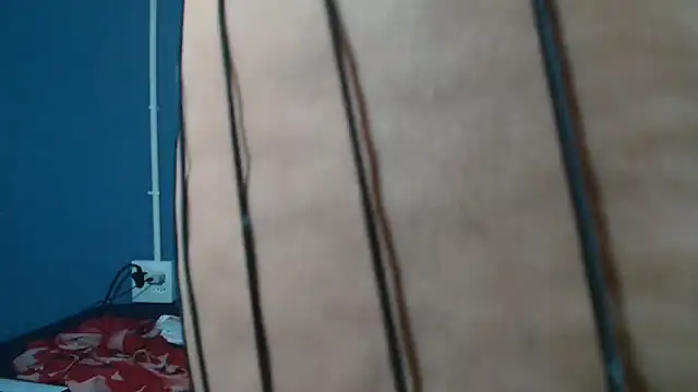 Sweet-Bella17 online show from 14, 4, 2026