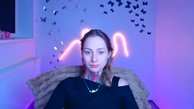 Esmi Winter online show from 1, 4, 2026