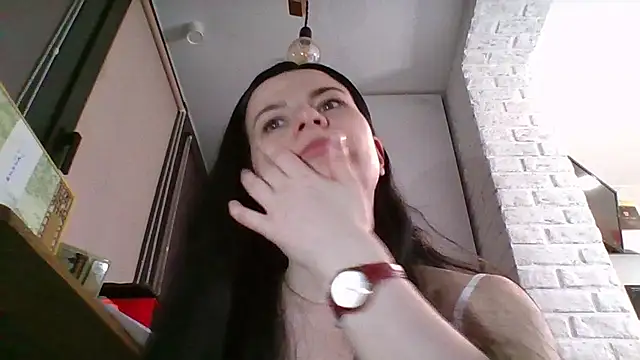 Clover Shine online show from 10, 3, 2026