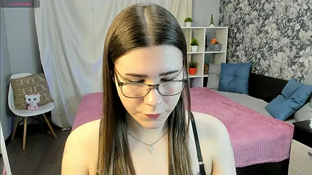 Coraline kitty online show from 22, 3, 2026