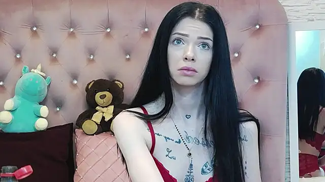 Snapshot of PeachyElla26 chatting on 11, 2, 2026 PeachyElla26 online show from 11, 2, 2026