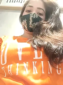 02Hot-Queen online show from 10, 3, 2026