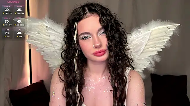 Moonfaairy online show from 15, 3, 2026