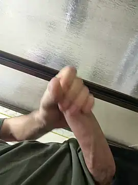 buyukyarak31 online show from 9, 2, 2026