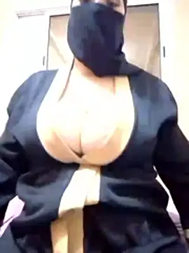 Snapshot of -Marmar- chatting on 11, 4, 2026 -Marmar- online show from 11, 4, 2026