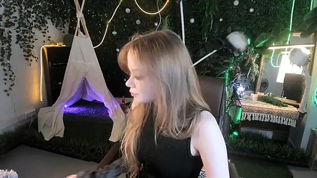 Snapshot of AmyNox chatting on 4, 7, 2026 AmyNox online show from 4, 7, 2026