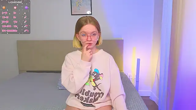 Snapshot of StellaBunny chatting on 17, 2, 2026 StellaBunny online show from 17, 2, 2026