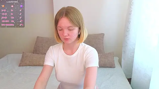 Snapshot of StellaBunny chatting on 2, 3, 2026 StellaBunny online show from 2, 3, 2026