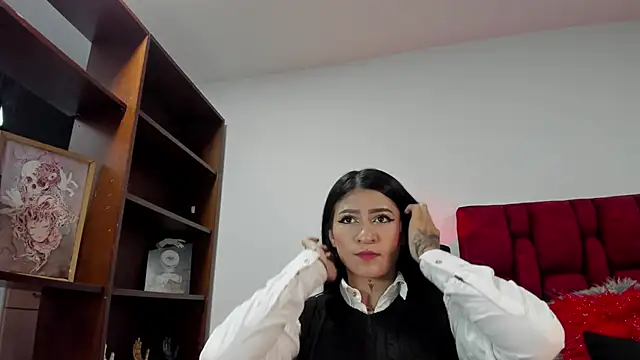 LuciadelaVega online show from 24, 2, 2026