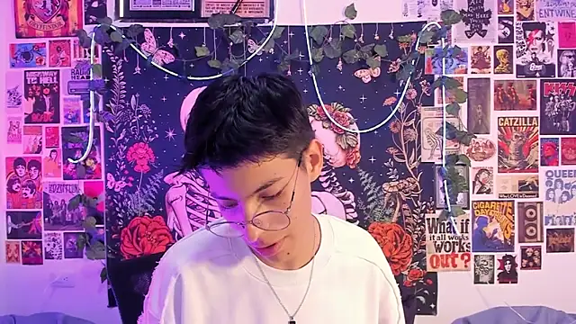 Snapshot of alextop_ chatting on 14, 2, 2026 alextop online show from 14, 2, 2026