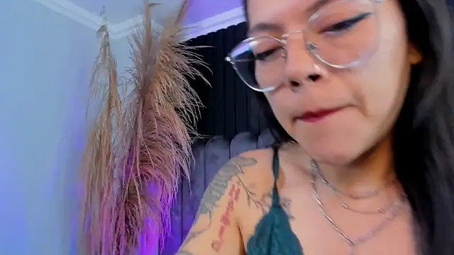 Lanadelrey 1 online show from 20, 2, 2026