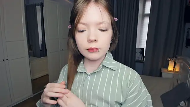 LavenderMitten online show from 6, 3, 2026