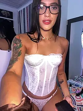 Snapshot of ValeriaMarquez chatting on 18, 2, 2026 ValeriaMarquez online show from 18, 2, 2026