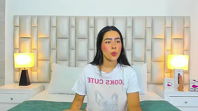 paola katy dicks online show from 1, 11, 2025