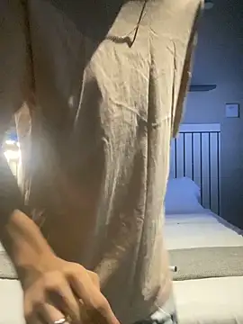 Santi Princex online show from 5, 4, 2026