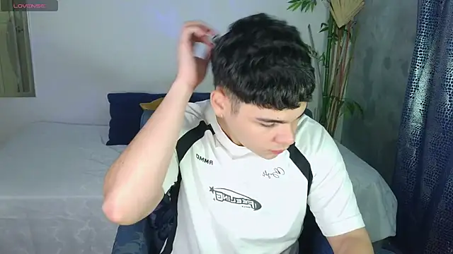 Snapshot of eithan_jonnes chatting on 13, 2, 2026 eithan jonnes online show from 13, 2, 2026