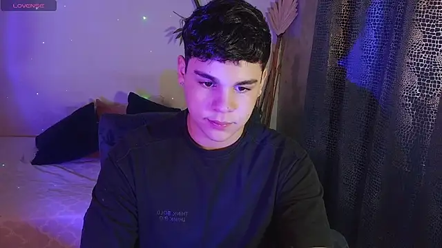 Snapshot of eithan_jonnes chatting on 22, 2, 2026 eithan jonnes online show from 22, 2, 2026