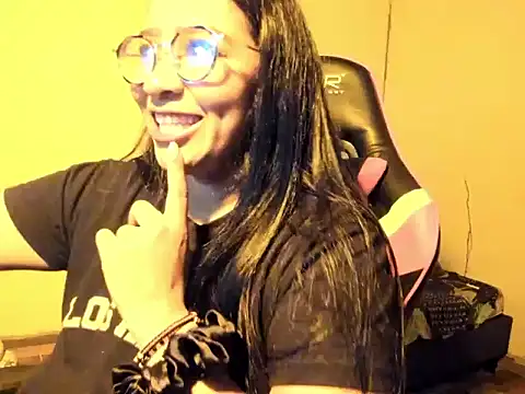 QueenNyxx online show from 4, 3, 2026