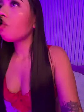Snapshot of valerie20_ chatting on 13, 6, 2026 valerie20 online show from 13, 6, 2026