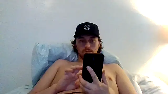 Snapshot of Tallhungandcloudy chatting on 23, 2, 2026 Tallhungandcloudy online show from 23, 2, 2026