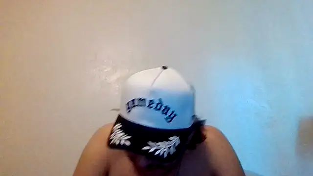 Snapshot of Tallhungandcloudy chatting on 28, 2, 2026 Tallhungandcloudy online show from 28, 2, 2026