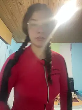 Snapshot of Luna33- chatting on 7, 5, 2026 Luna33- online show from 7, 5, 2026