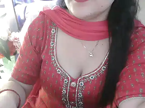 Snapshot of _chitranshi chatting on 24, 4, 2026 chitranshi online show from 24, 4, 2026