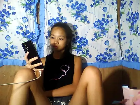 Snapshot of Asianpinay_Skinny1818 chatting on 15, 5, 2026 Asianpinay Skinny1818 online show from 15, 5, 2026