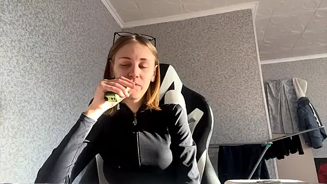 Snapshot of Sweety_Burger chatting on 22, 2, 2026 Sweety Burger online show from 22, 2, 2026