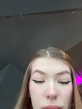 Snapshot of Mia_Star69 chatting on 4, 3, 2026 Mia Star69 online show from 4, 3, 2026