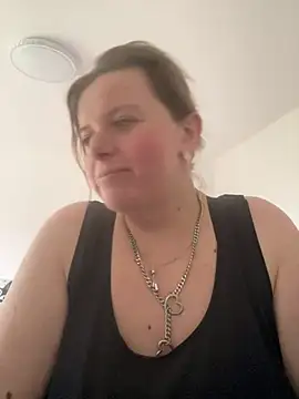 Laura-Loveyou online show from 18, 2, 2026