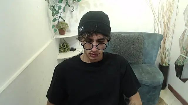 Snapshot of AaronBeer_ chatting on 26, 2, 2026 AaronBeer online show from 26, 2, 2026