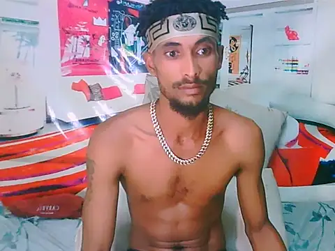 Snapshot of EroticPoison69 chatting on 14, 2, 2026 EroticPoison69 online show from 14, 2, 2026