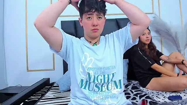 Gaia n Nix online show from 4, 4, 2026