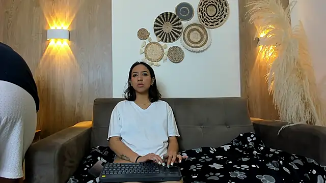 Gaia n Nix online show from 29, 5, 2026