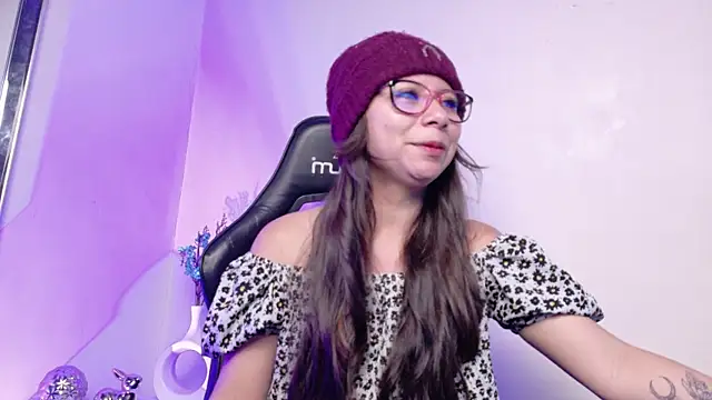 Snapshot of Mei_hells chatting on 12, 4, 2026 Mei hells online show from 12, 4, 2026