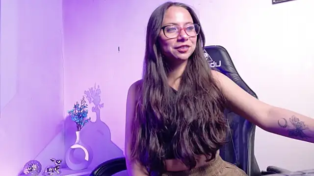 Snapshot of Mei_hells chatting on 16, 4, 2026 Mei hells online show from 16, 4, 2026