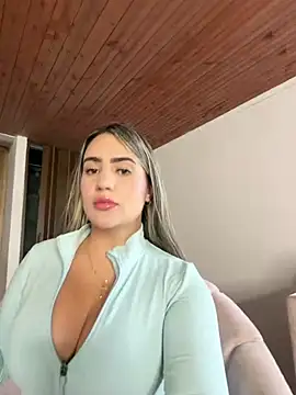 Snapshot of Miilana_ chatting on 9, 7, 2026 Miilana online show from 9, 7, 2026
