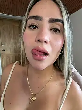 Snapshot of Miilana_ chatting on 14, 7, 2026 Miilana online show from 14, 7, 2026